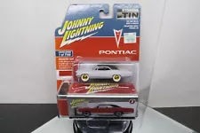 JOHNNY LIGHTNING 1/64 SCALE 1967 PONTIAC GTO VERSION B WHITE LIGHTNING NM CARD!