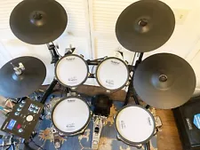 Roland TD-25KV V-Drums Electronic Drum Set With TAMA Pedals