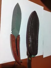 Fixed Blade Feather Pattern Knife w/ Sleath (Used - Very Good)