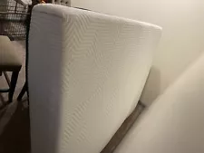 queen mattress and box spring