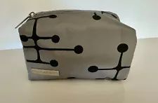 American Airlines First Class Amenity Kit Eames Dot Gray