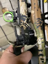 New ListingUSED Hoyt Ultrarest Integrate MX QAD- Black Bow Rest Right Hand Drop Away