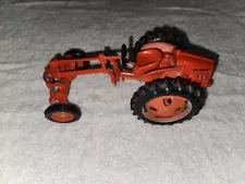 Collector 1948 Allis Chalmers modle "G" Tractor. B5