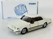 Tomica Lottery V Toyota Crown 130 Series Pearl Two-tone