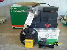 Hanimex S 8000 8mm Sound Movie Projector super pristine condition with box