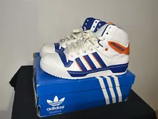 US 10.5 - adidas Classic Attitude Hi