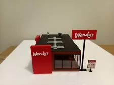 HO Scale Wendy's Restaurant w/ Sign And Drive-thru Menu board