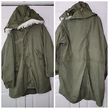 M-65 Extreme Cold Weather Fishtail Parka w/ Hood & Liner Large DLA100-83-C-0712