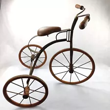 Antique Metal Tricycle/Original Iron Frame /Photography Props/Movie Set Design