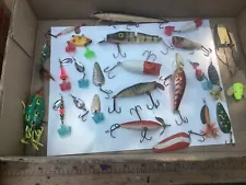 Fishing Lures Lot Of 25: Antique, Collectible, Name Brands, used