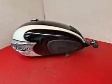 TRIUMPH BONNEVILLE FUEL TANK 2004