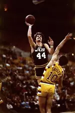 Pete Maravich Of The New Orleans Jazz 1970 Old Basketball Photo 1