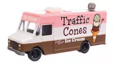 Walthers Morgan Olson Food Truck Traffic Cones Ice Cream HO Scale NEW!