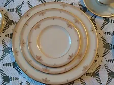 Lenox Presidential Collection "Republic" China Dinnerware Service for 8 -53 pcs