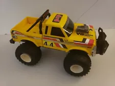 Vintage Radio Shack 4X4 Remote Control Truck No Remote 1985 V8 Dash 27 As Is