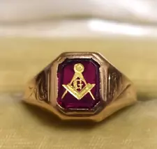 Vintage 14k Yellow Gold Freemasonry Masonic Men's Ring. Size 10.5 - 11