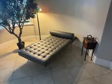 Knoll Barcelona Couch Volo Cadet Leather