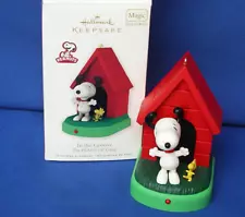 Hallmark Keepsake Peanuts Snoopy Woodstock In the Groove Magic Ornament 2010