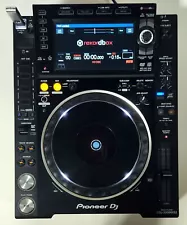 Pioneer CDJ 2000 Nexus 2 Media Player with Odyssey Case # 763CC