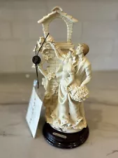 Giuseppe Armani Figurine 1992 Florence "Wedding Shrine" Made in Italy