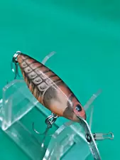 Vintage old lure Thin fin Hot-N-Tot crayfish crankbait for walleye fishing