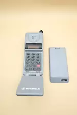 Vintage Motorola CELLULAR ONE Classic Brick Flip Phone Untested