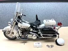 HARLEY DAVIDSON 1976 ELECTRA GLIDE POLICE EDITION FRANKLIN MINT 1:10 MOTORCYCLE