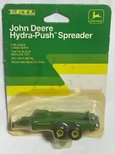 ERTL John Deere Hydra-Push Manure Spreader, Green, 1/64, NIB