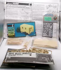 Plus Model Set of 3 Radio Car Upgrade Kits for Opel Blitz - 1/35 Kit