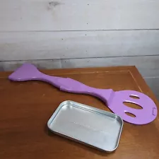 Pusher and Pan for Easy Bake Oven