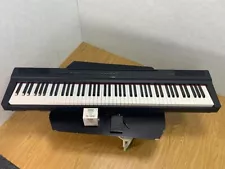 Yamaha P-125B 88-Key Weighted Action Electronic Piano w/adapter and foot pedal