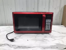 Hamilton Beach Red microwave 1350 Watt