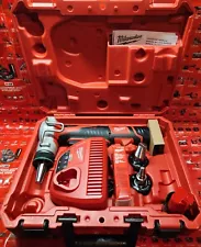 Milwaukee 2474-22 M12 12-Volt PEX Expansion Tool Kit with Hard Case