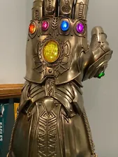 [MARVEL] Infinity Gauntlet Life-Size Masterpiece Collectible Prop by HOT TOYS