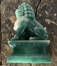 Vintage Chinese Carved Foo Guardian Lion Dog Figure.