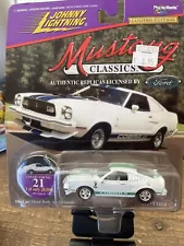 Johnny Lightning Mustang Classics 1977 Cobra II