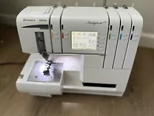 HUSQVARNA Viking HUSKYLOCK S25 Serger Overlock Sewing Machine