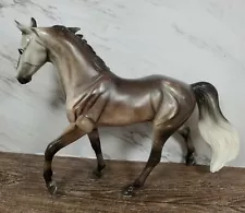 ☆ ~Glossed Breyer Tennessee Walking Horse #585 Bluegrass Bandit Dapple Grey~ ☆