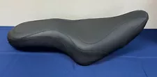 Mustang Daytripper Motorcycle Seat 6XL7T