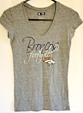 Denver Broncos NFL Team Apparel Women's Gray V-Neck Shirt Size Medium