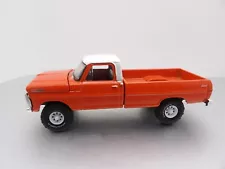 CUSTOM 1972 FORD F-250 4X4 PICKUP 2023 CASTLINE M2 MACHINES 1:64