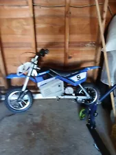 Razor MX350 Dirt Rocket Electric Dirt Bike - Blue