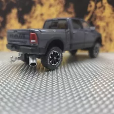 Custom made1/64 2017 Dodge Ram 2500 Power Wagon 4x4 TRUCK farm Hitch & Tow HEMI