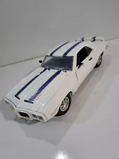 Road Signature 1:18 Die Cast Aged 1969 Pontiac Firebird Trans Am Muscle Car