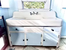 antique farmhouse kitchen sink