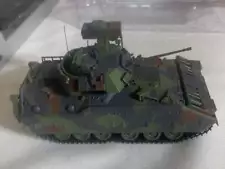 U.S. ARMY 5 1/2" BRADLEY M2 ARMOURED VEHICLE FOR RAILROADS, DIORAMAS ETC. NEW !