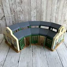 PREOWNED THOMAS THE TANK ENGINE TIDMOUTH SHED FOR TRAINS WOODEN