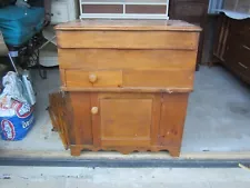 UNIQUE VTG WOOD ICE CHEST CABINET, FLIP TOP, READ ALL, NO SHIP