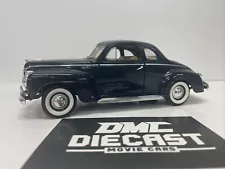 Road Signature 1/18 Scale 1941 Plymouth Special Deluxe Midnight Blue Pre-owned