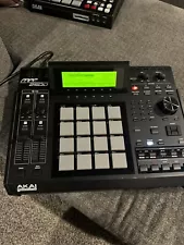 Akai MPC2500 Music Production Center Drum Machine